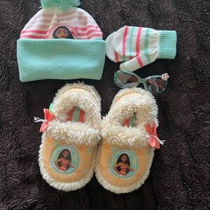 Disney Moana Kids Set with Teal and Pink Accents